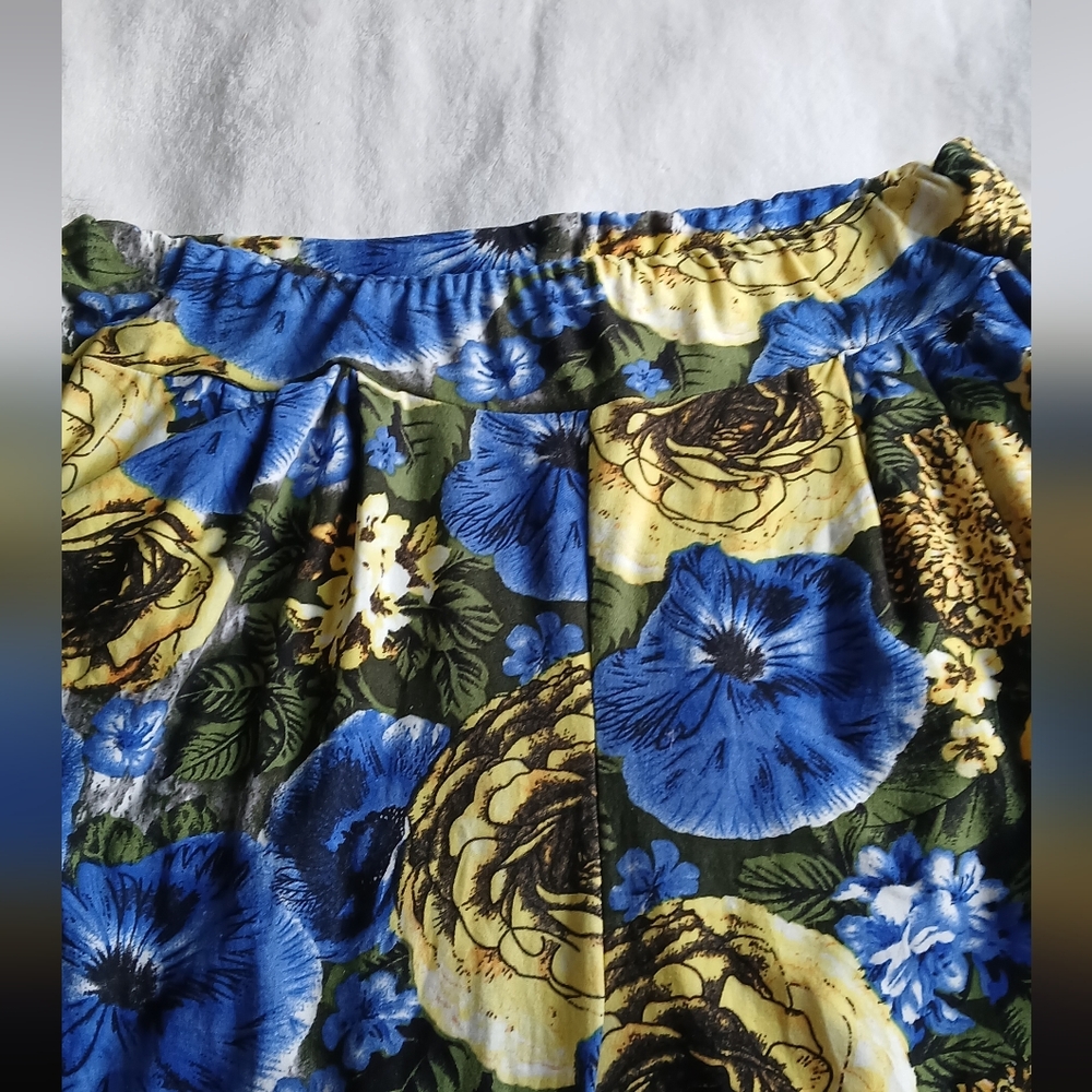 Floral Blue and Yellow Pantsuit - Picture 6 of 6